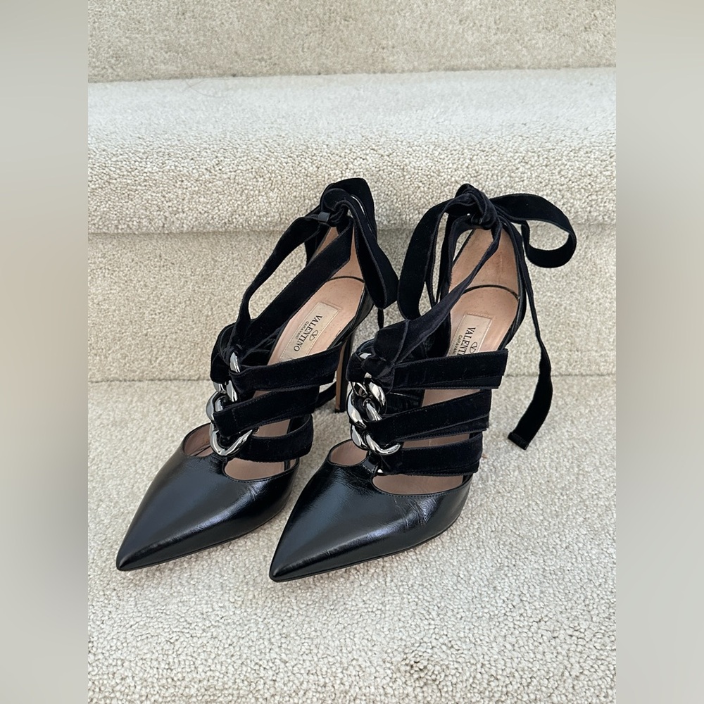 Valentino chain black velvet rope ankle-wrap leather pumps heels size IT 36.5